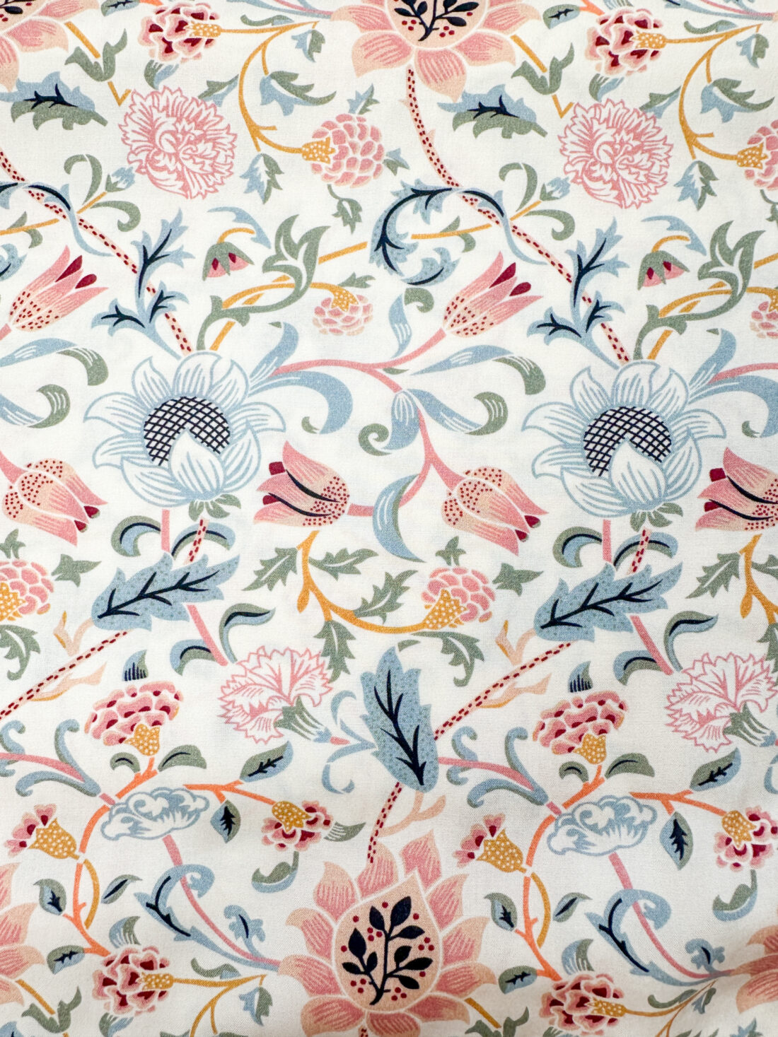 Buy William Morris Evenlode Viscose | Cotswold Sewing Centres